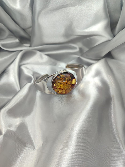 Amber Bracelet 01