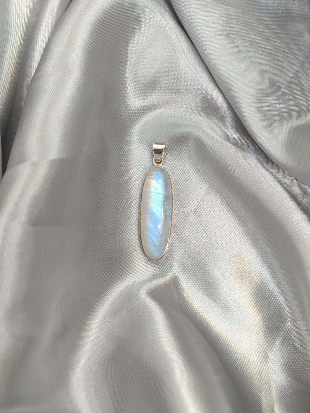 Moonstone Pendant 03