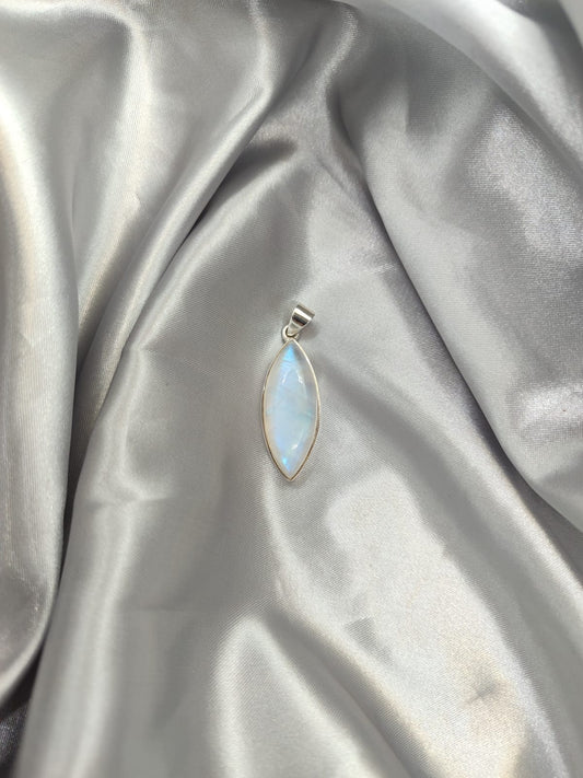 Moonstone Pendant 06