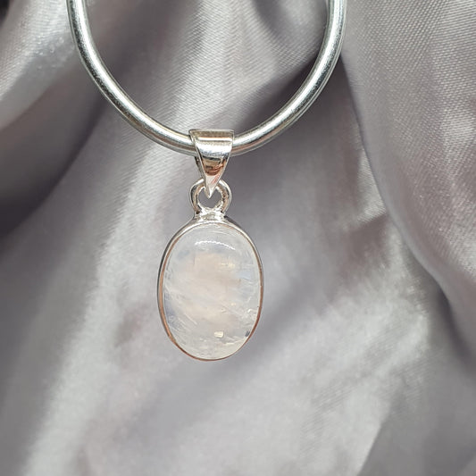 Moonstone Pendant 07