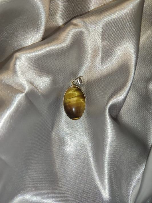 Tiger's Eye Pendant 03