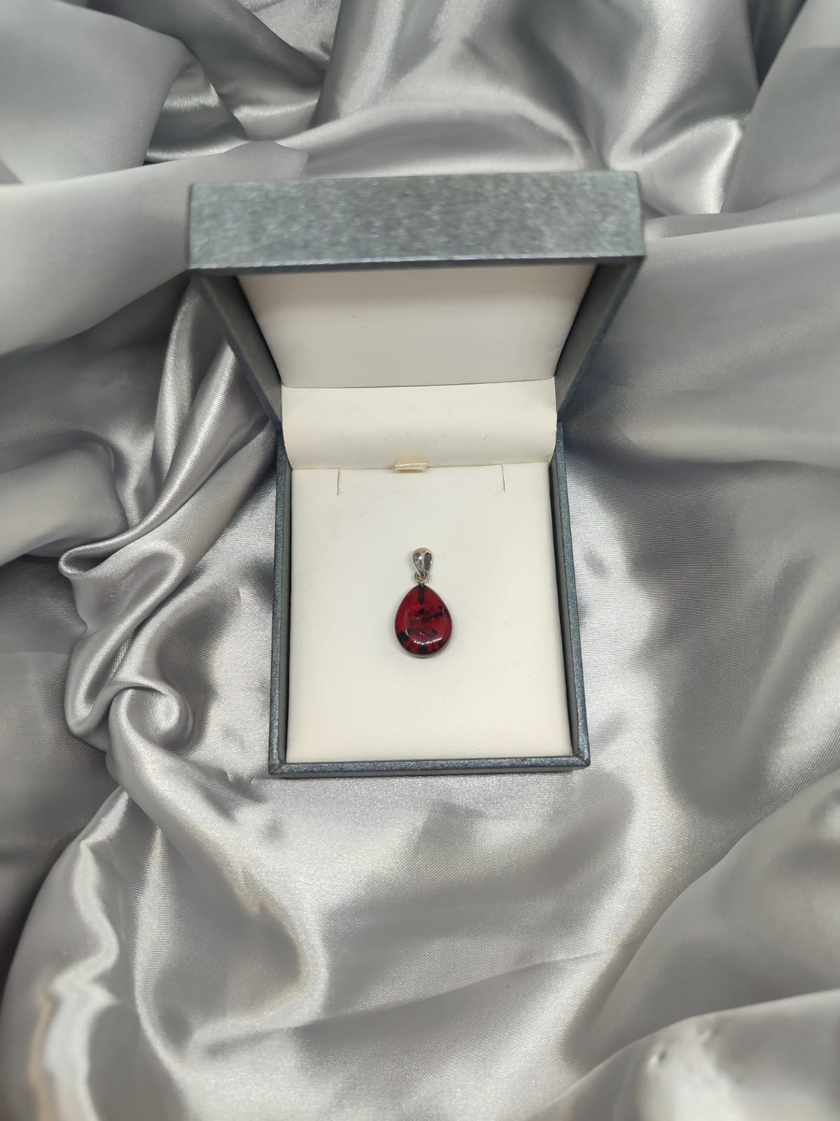 Amber Pendant 07
